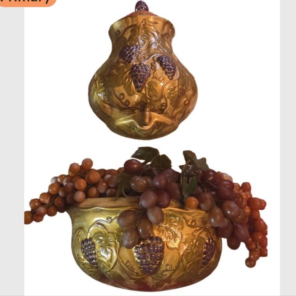 Decorative Gold and Purple Grape Wall Sconce Handmade 1940s /50s Italian Villa